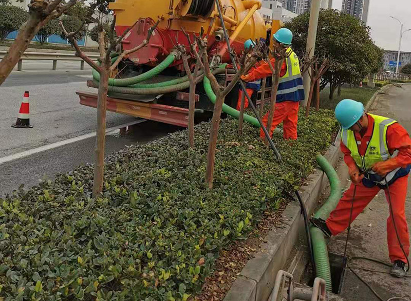天安乡市政管道清淤
